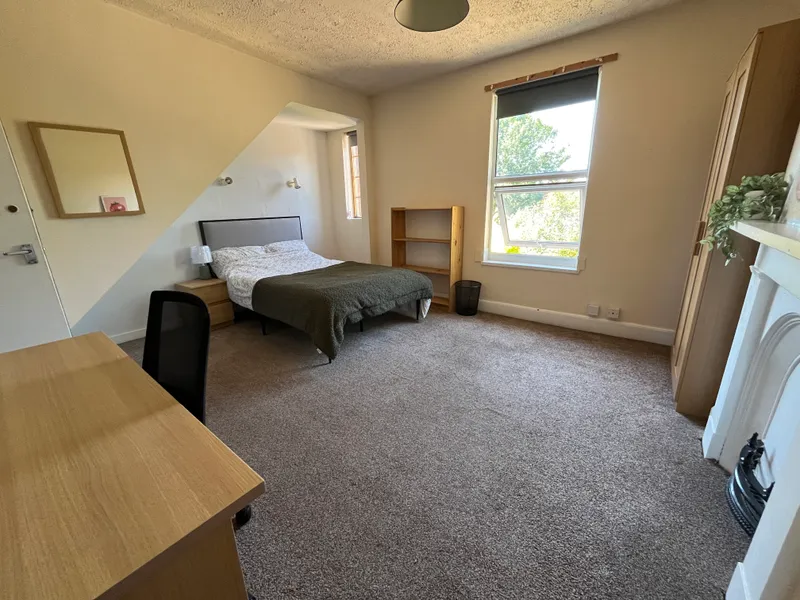 4 Bed West End Student House  // Jul 2026 - Image 12